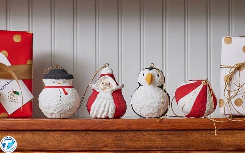 Biến tấu bông gòn thành những mô hình trang trí Noel văn phòng dễ thương